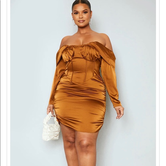 Plus chocolate satin body con ruched back dress size 12 - Picture 2 of 4